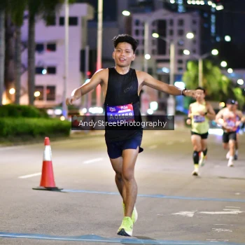Runner Photo 3606710