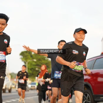 Runner Photo 3608105