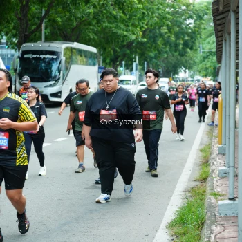 Runner Photo 3608165