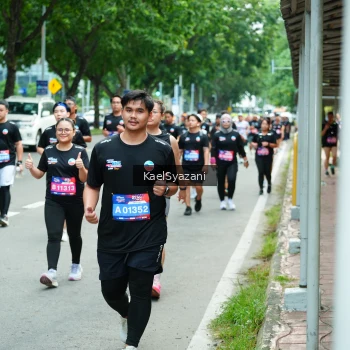 Runner Photo 3608600