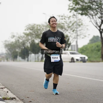 Runner Photo 3608701