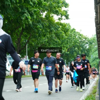 Runner Photo 3608819