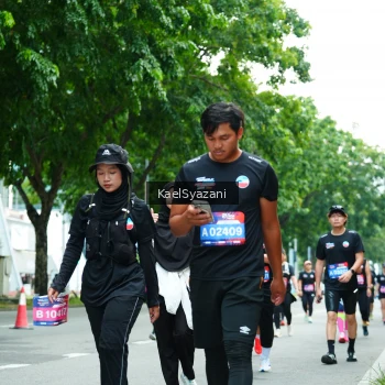 Runner Photo 3608905