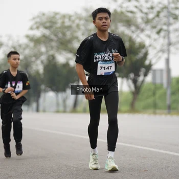 Runner Photo 3610703
