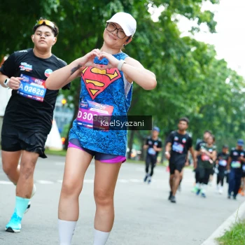 Runner Photo 3610875