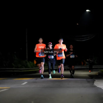 Runner Photo 3611003