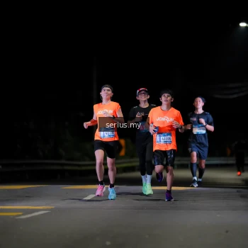 Runner Photo 3611024