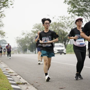 Runner Photo 3612030