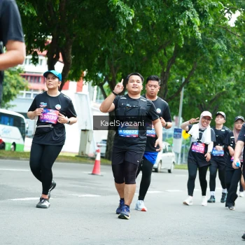Runner Photo 3612270