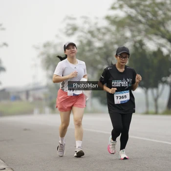 Runner Photo 3612741