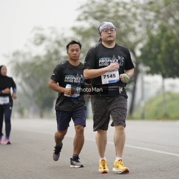 Runner Photo 3613101