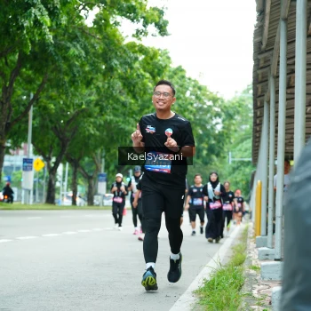 Runner Photo 3613374