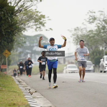 Runner Photo 3613410