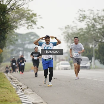 Runner Photo 3613435