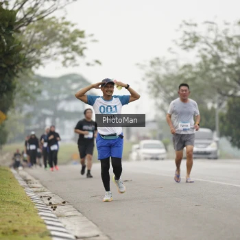 Runner Photo 3613455
