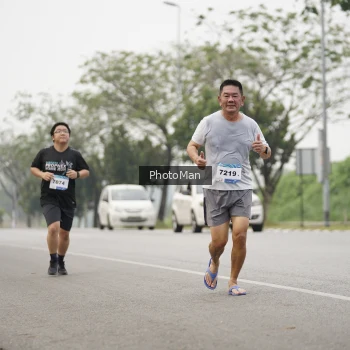 Runner Photo 3613543