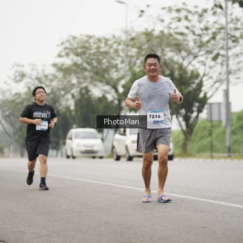 Runner Photo 3613585