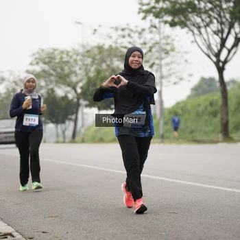 Runner Photo 3613700