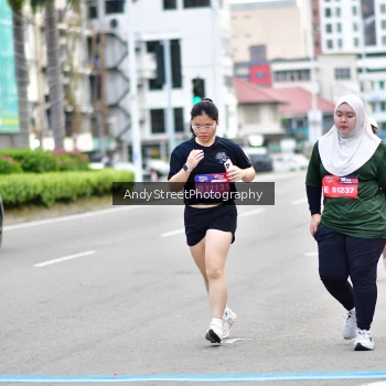Runner Photo 3613734
