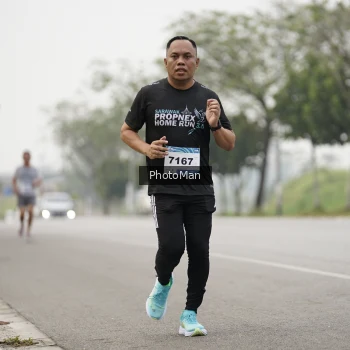 Runner Photo 3613746