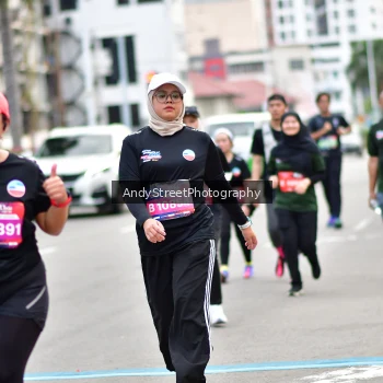 Runner Photo 3613799