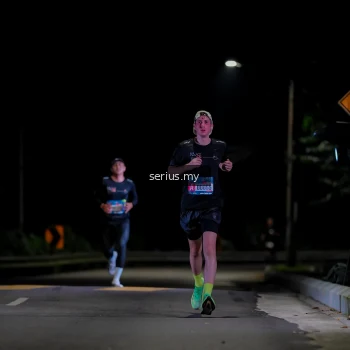 Runner Photo 3613801