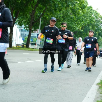 Runner Photo 3613859