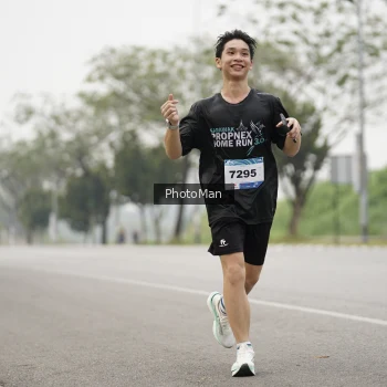 Runner Photo 3613990