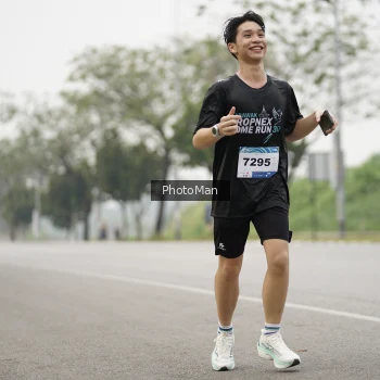 Runner Photo 3613994