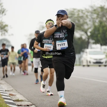 Runner Photo 3614176