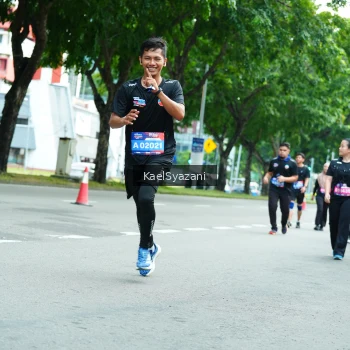 Runner Photo 3614186