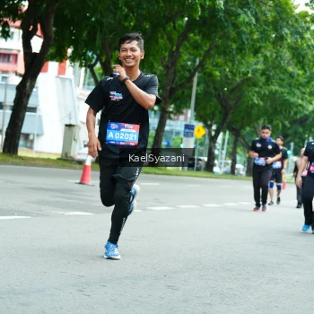 Runner Photo 3614201