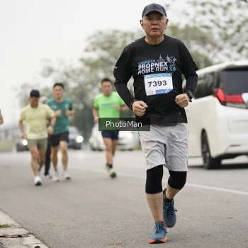 Runner Photo 3614244