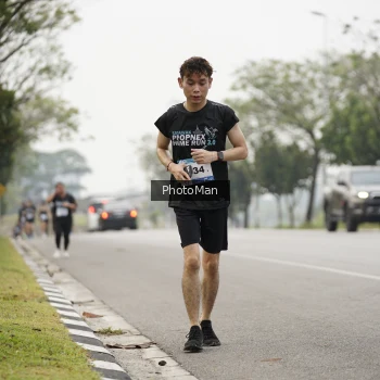 Runner Photo 3614257