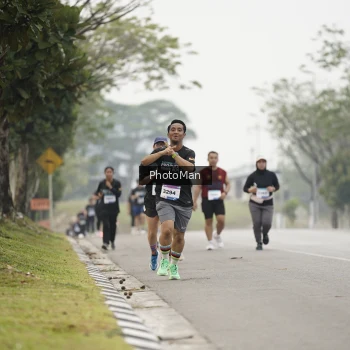 Runner Photo 3614337