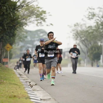 Runner Photo 3614372