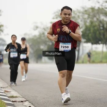 Runner Photo 3614574