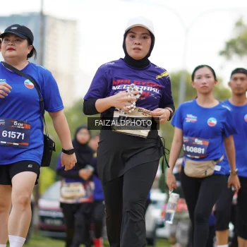 Runner Photo 3614590