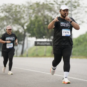 Runner Photo 3614917