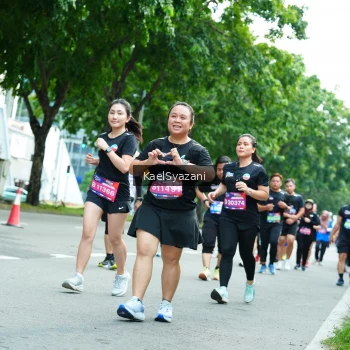 Runner Photo 3615001