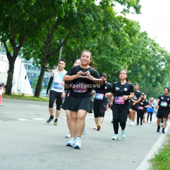 Runner Photo 3615002