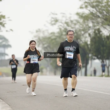 Runner Photo 3615029
