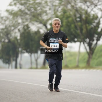 Runner Photo 3615036