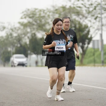 Runner Photo 3615078