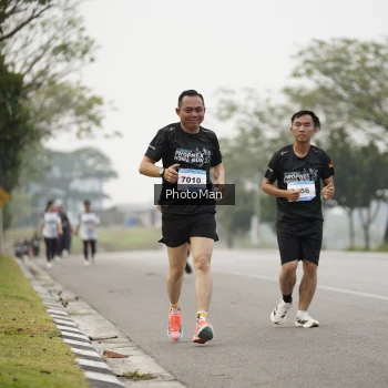 Runner Photo 3615254