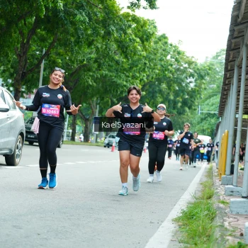 Runner Photo 3615342