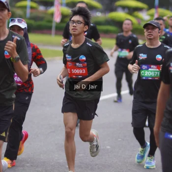 Runner Photo 3615353