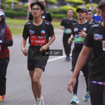 Runner Photo 3615366