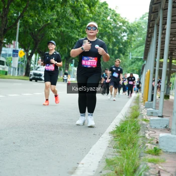 Runner Photo 3615377