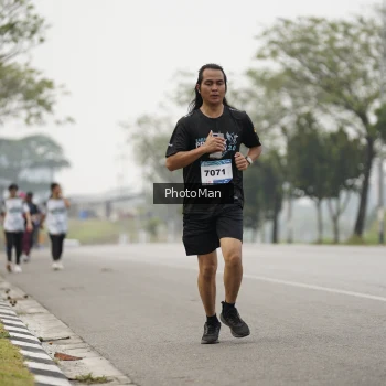Runner Photo 3615394